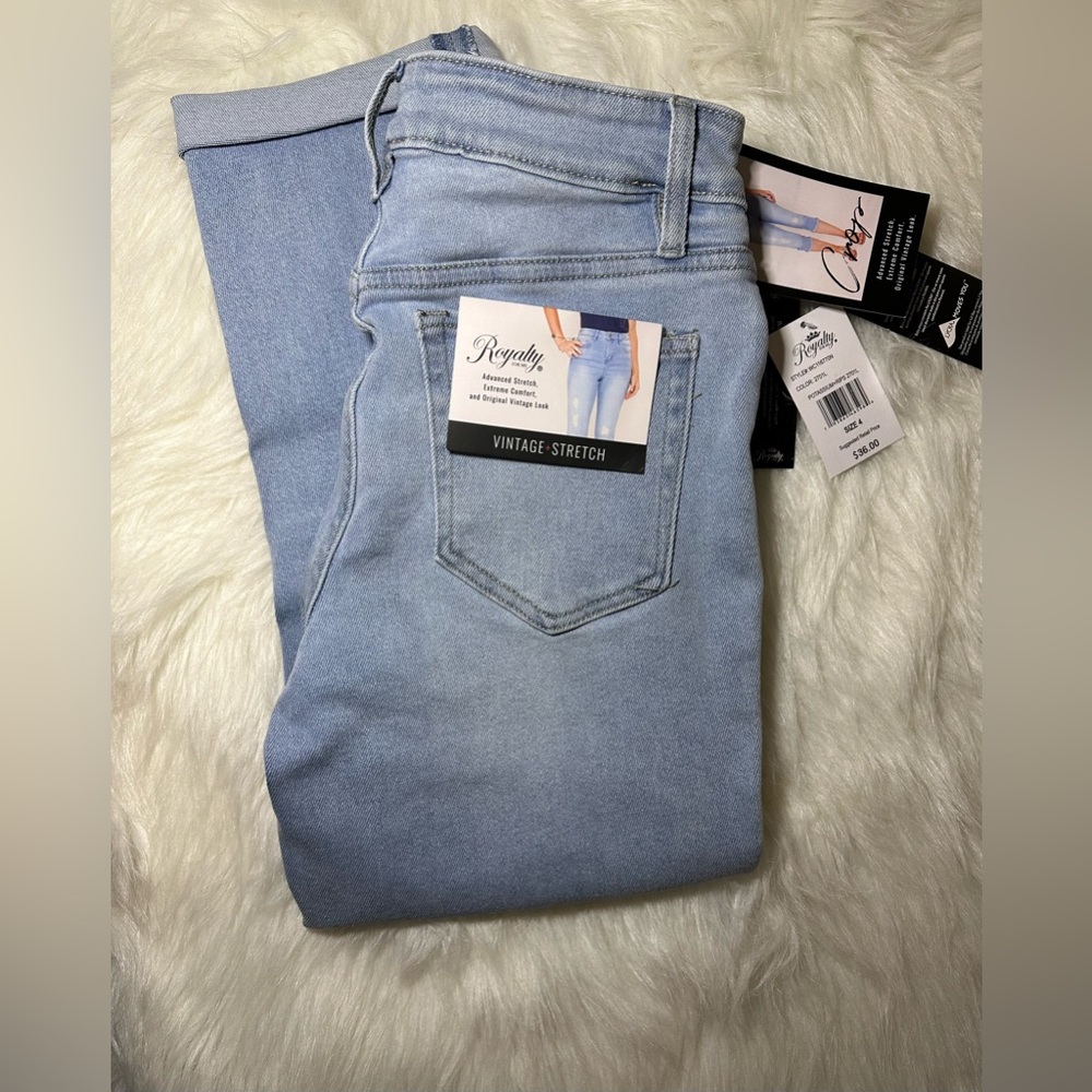 Women’s Capri Jeans